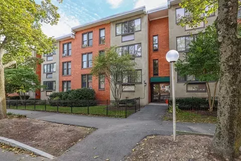 38 Juniper #108, Brookline, MA 02445