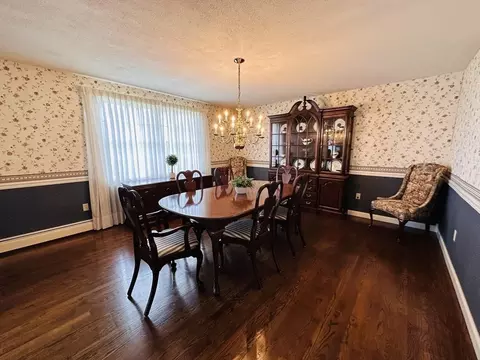 Dining - 1107 Jackson Rd, Hardwick, MA 01037 photo 2 of 3