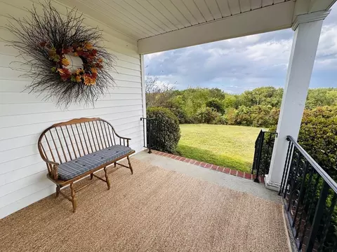 Exterior - 1107 Jackson Rd, Hardwick, MA 01037 photo 2 of 10