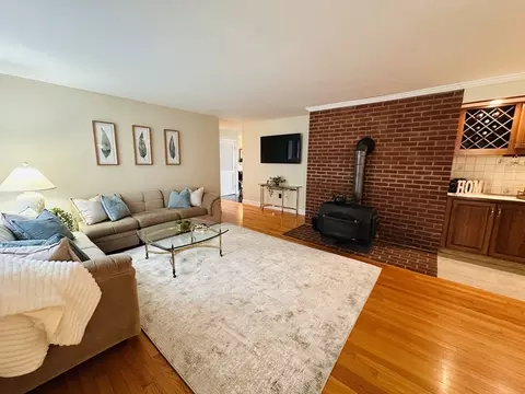 Living - 1107 Jackson Rd, Hardwick, MA 01037 photo 3 of 5