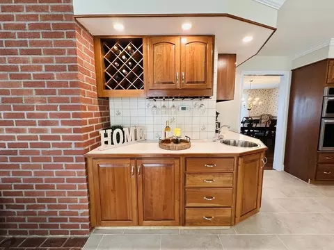 Kitchen - 1107 Jackson Rd, Hardwick, MA 01037 photo 3 of 4