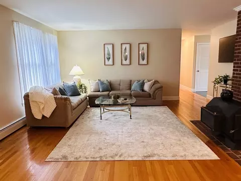 Living - 1107 Jackson Rd, Hardwick, MA 01037 photo 1 of 5