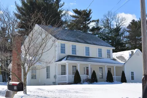 76 Cardinal Ln, Westfield, MA 01085