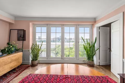 274 Beacon St #8R, Boston, MA 02116