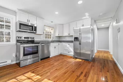 235 Starling Rd, Springfield, MA 01119 photo 7