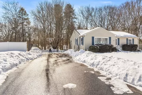 235 Starling Rd, Springfield, MA 01119 photo 34