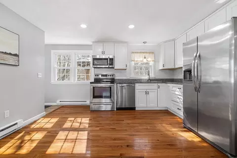 235 Starling Rd, Springfield, MA 01119 photo 6