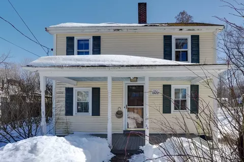 26 Mechanic St, Holliston, MA 01746