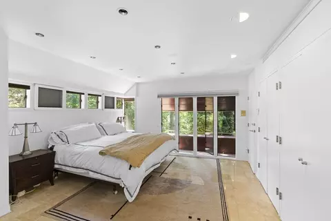 Bedroom - 331 Heath St, Chestnut Hill, MA 02467 photo 2 of 3
