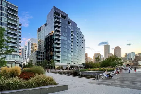 22 Liberty Dr #9M, Boston, MA 02210