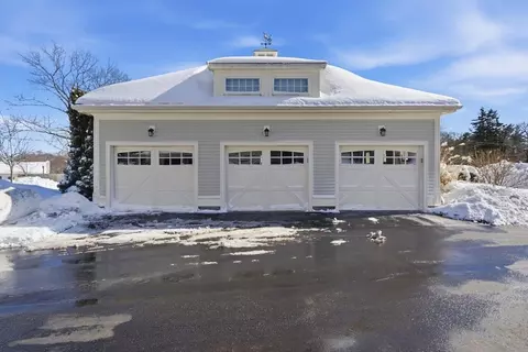 Exterior - 1 Junction Ln #1, Hamilton, MA 01982 photo 6 of 7