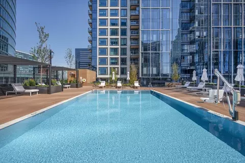133 Seaport Blvd #2017, Boston, MA 02210