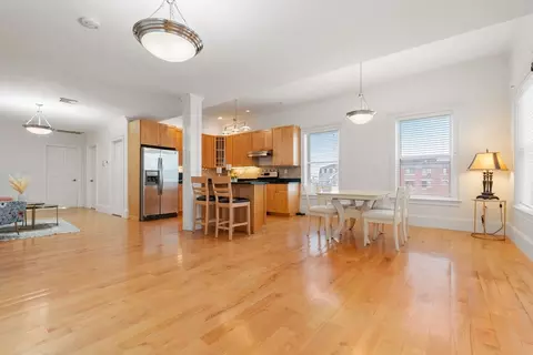 714 E 4th St #3, Boston, MA 02127