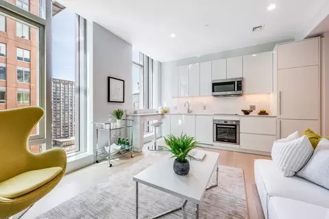 135 Seaport Blvd #1712, Boston, MA 02210
