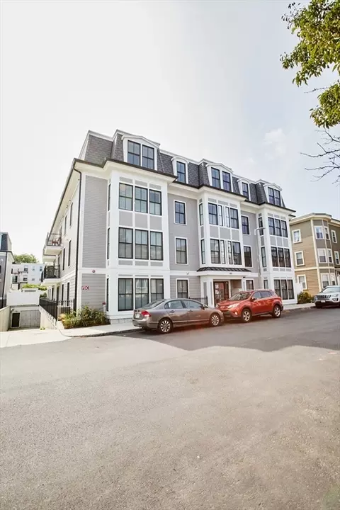 881 E 2nd St #13, Boston, MA 02127
