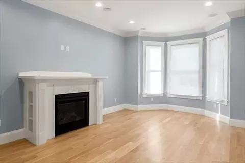 Living - 655 E 5th St, Boston, MA 02127 photo 2 of 3