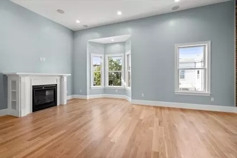 729-731 E 5th St, Boston, MA 02127 photo 6