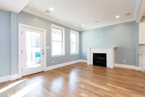 729-731 E 5th St, Boston, MA 02127 photo 17