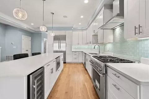 729-731 E 5th St, Boston, MA 02127 photo 4
