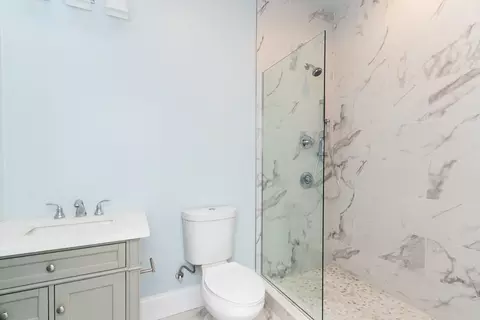 729-731 E 5th St, Boston, MA 02127 photo 24