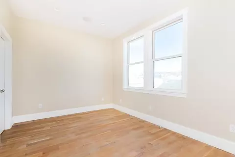 729-731 E 5th St, Boston, MA 02127 photo 22