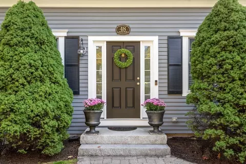 48 Patton Rd, Wellesley, MA 02482 photo 2