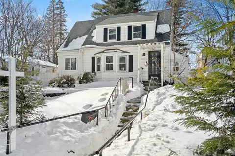 152 Beaverbrook Pkwy, Worcester, MA 01603