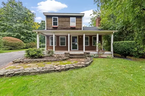 72 Precinct St, Lakeville, MA 02347