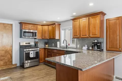 10 Aberdeen St, Fall River, MA 02721 photo 7