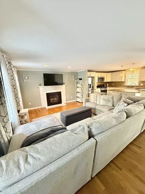 Living - 12 Wintergreen Rd, Mashpee, MA 02649 photo 4 of 4