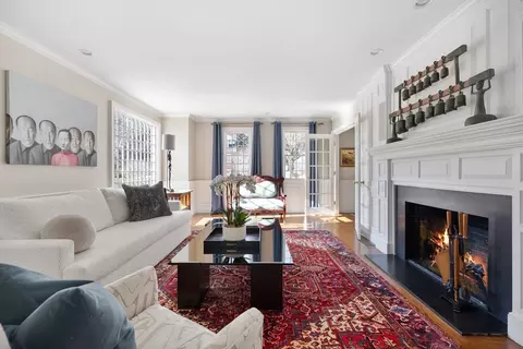 20 Risley Rd, Newton, MA 02465 photo 4