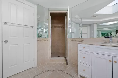 20 Risley Rd, Newton, MA 02465 photo 17