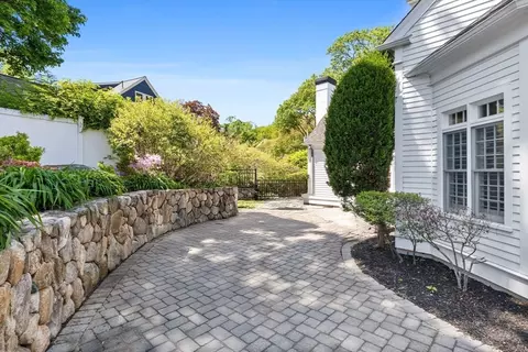 20 Risley Rd, Newton, MA 02465 photo 32