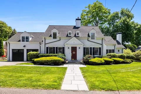 20 Risley Rd, Newton, MA 02465