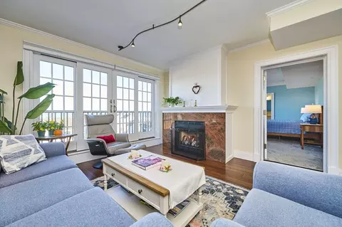 225 Derby St #503, Salem, MA 01970