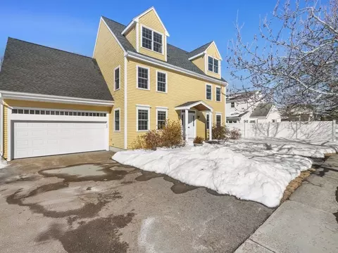 615 Saw Mill Brook Pkwy, Newton, MA 02459