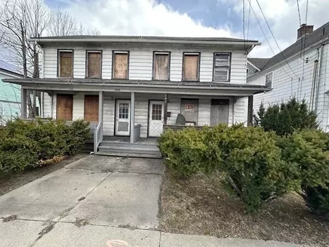 242 Wahconah St, Pittsfield, MA 01201