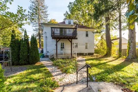 Exterior - 211 June St #2, Worcester, MA 01602 photo 6 of 8