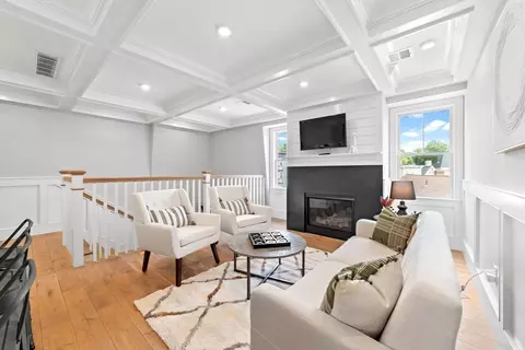 42 Bow St #5, Somerville, MA 02143