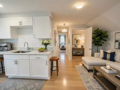 9 Winthrop, Worcester, MA 01604