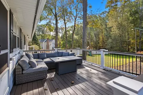 Exterior - 534 Forest St, Methuen, MA 01844 photo 6 of 11