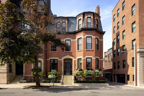 4 Gloucester St, Boston, MA 02115
