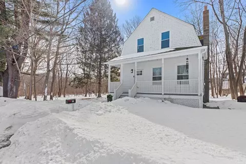 95 Mulberry St, Attleboro, MA 02703