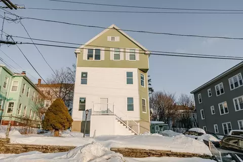 18 Gosnold St, Worcester, MA 01606