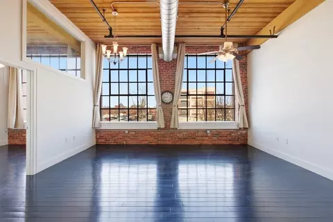 491 Dutton St #305, Lowell, MA 01854 photo 2