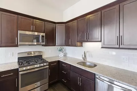 491 Dutton St #305, Lowell, MA 01854 photo 9