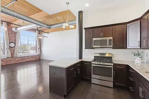 491 Dutton St #305, Lowell, MA 01854 photo 7