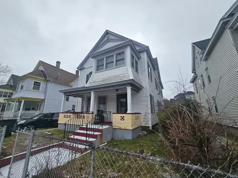 283 Wilbraham Rd, Springfield, MA 01109 photo 2