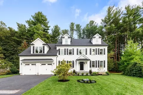 6 Lane Ave, Bedford, MA 01730