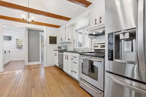 12 Warren St, Georgetown, MA 01833 photo 7
